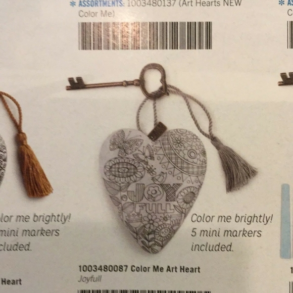 Demdaco Other - Color Me Art Heart Sculptures